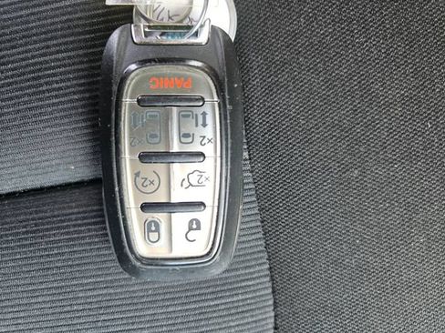 Used 2023 Chrysler Voyager LX FWD image 30