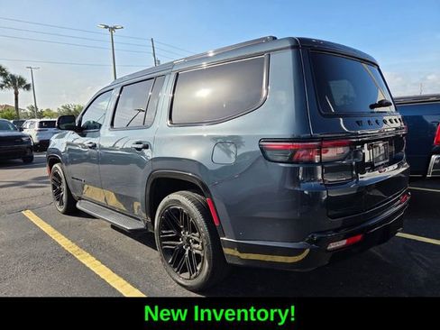 Used 2023 Jeep Wagoneer Series II w/ Convenience Group I AWD/4WD image 4
