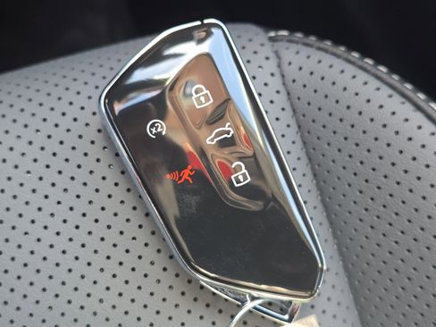 New 2026 Volkswagen Tiguan SE image 29