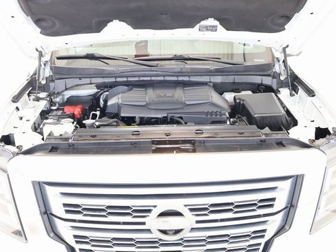 Used 2021 Nissan Titan Platinum Reserve w/ Moonroof Package image 42