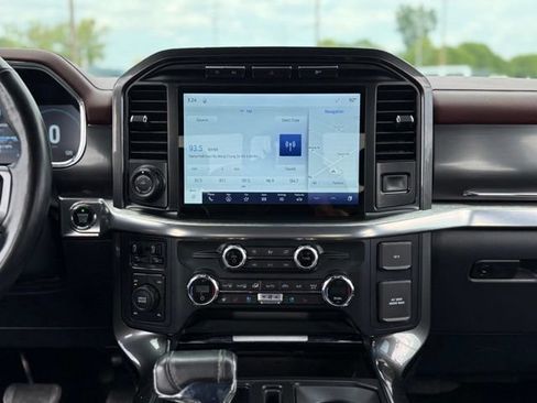 Used 2021 Ford F150 Lariat w/ Equipment Group 502A High AWD/4WD image 20