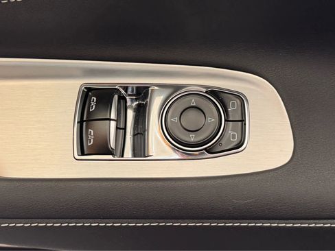 Used 2025 Chevrolet Corvette Stingray Coupe w/ 1LT image 11