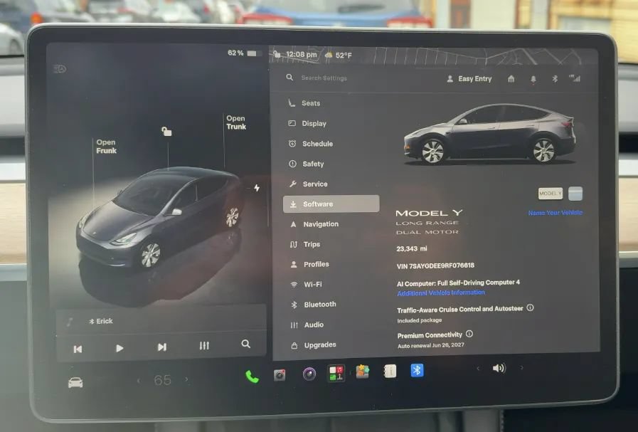 Used 2024 Tesla Model Y Long Range AWD/4WD image 5