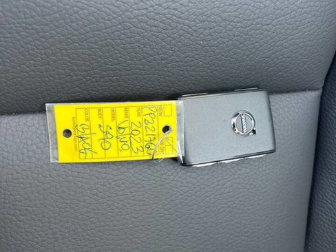 Used 2023 Volvo S90 B6 Plus image 19