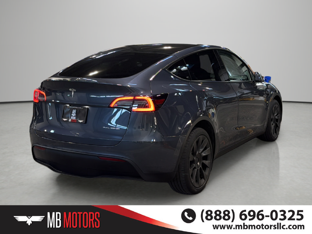 Used 2022 Tesla Model Y Long Range AWD/4WD image 4