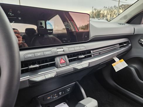 New 2025 Kia K4 EX image 14