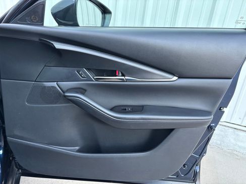 Certified 2025 MAZDA CX-30 AWD 2.5 S w/ Preferred Package image 37