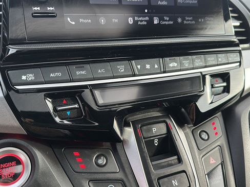 Certified 2025 Honda Odyssey Sport-L image 38