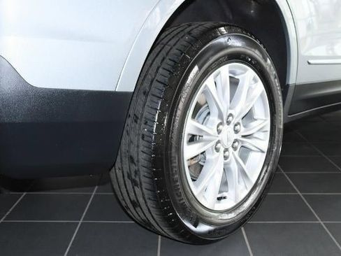 Certified 2024 Cadillac XT5 Luxury image 11