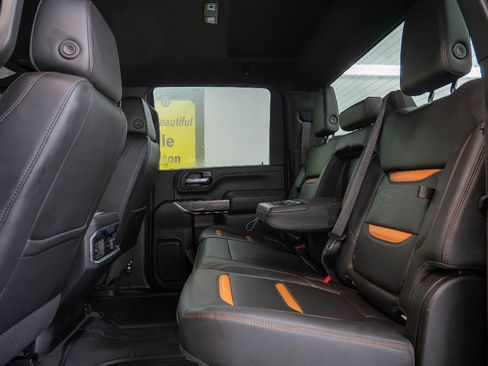 Used 2022 GMC Sierra 2500 AT4 image 12