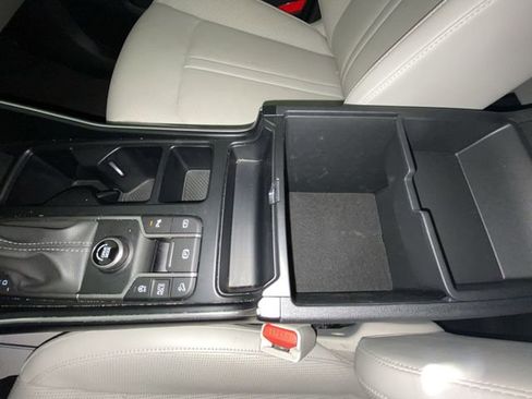 Used 2025 Kia Sorento S w/ Panoramic Sunroof Package FWD image 21