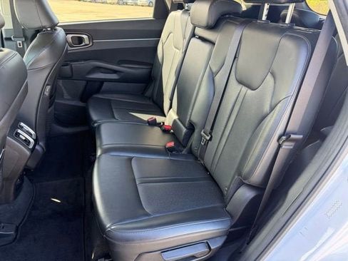 Used 2021 Kia Sorento S w/ Panoramic Sunroof Package image 15