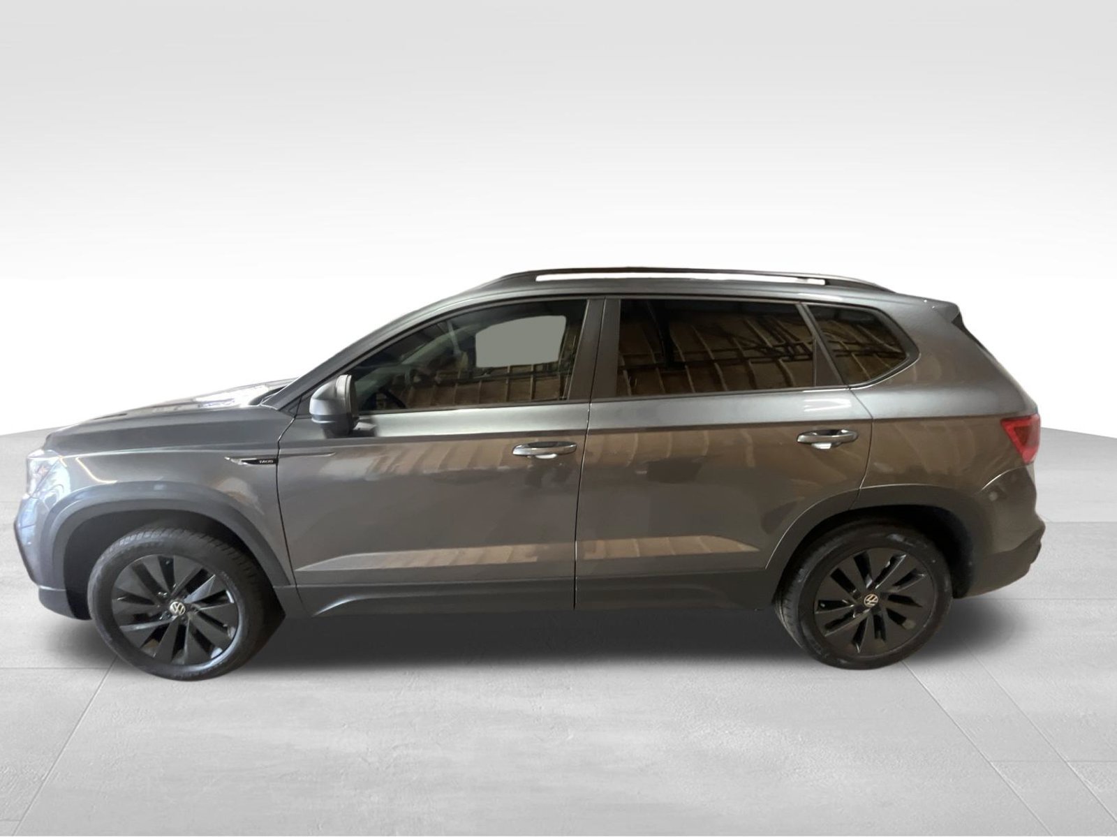Used 2024 Volkswagen Taos S FWD image 8