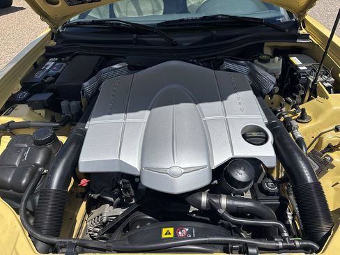 Used 2006 Chrysler Crossfire Limited RWD image 10
