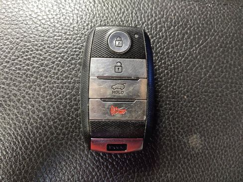 Used 2014 Kia Sorento SX w/ 3rd Row Package image 32