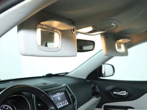 Certified 2020 Jeep Cherokee Latitude Lux w/ Quick Order Package 26H Lux image 19