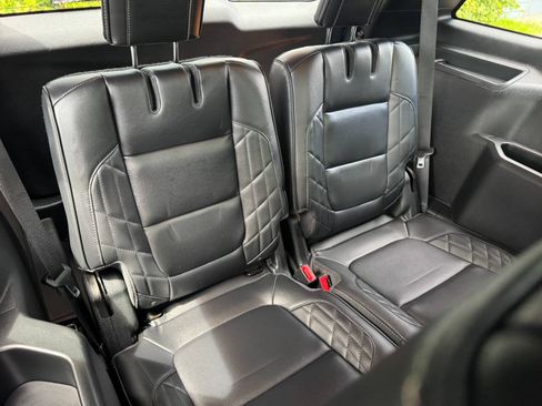 Used 2017 Ford Explorer Platinum AWD/4WD image 21