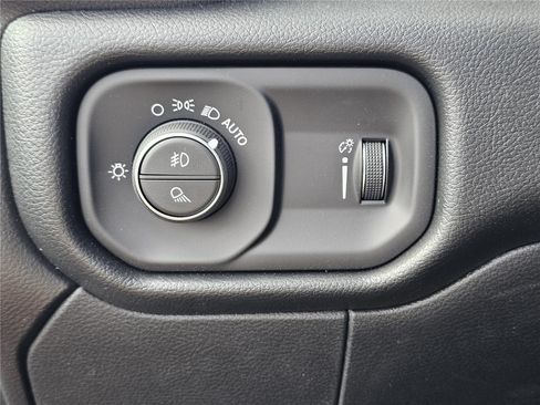 New 2026 RAM 2500 Tradesman AWD/4WD image 19