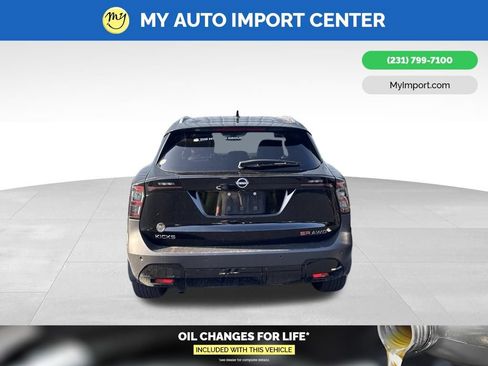 Used 2025 Nissan Kicks SR AWD/4WD image 4