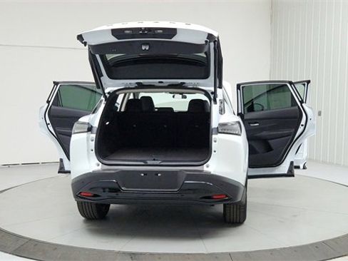 New 2025 Nissan Murano SV image 14