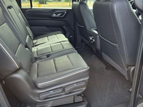 Used 2021 GMC Yukon XL SLT image 14