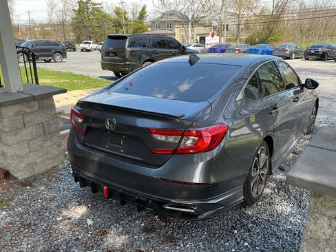 Used 2018 Honda Accord LX image 5