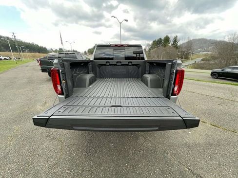 New 2026 GMC Sierra 1500 Denali w/ Denali Reserve Package AWD/4WD image 11