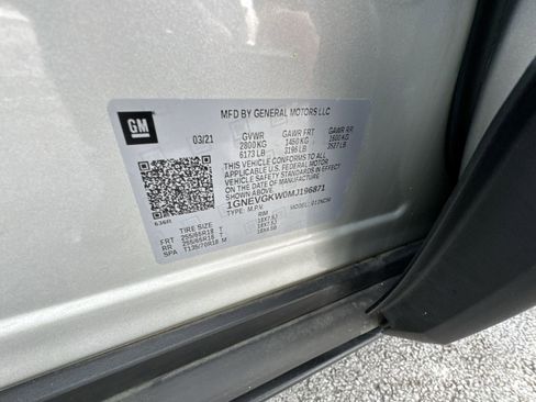 Used 2021 Chevrolet Traverse LT image 35