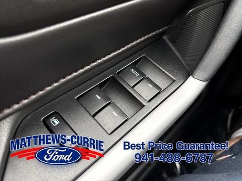 Used 2013 Ford Edge Limited w/ Driver Entry Pkg FWD image 25