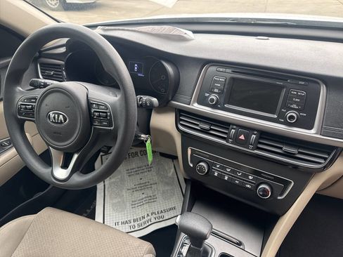 Used 2016 Kia Optima LX image 14