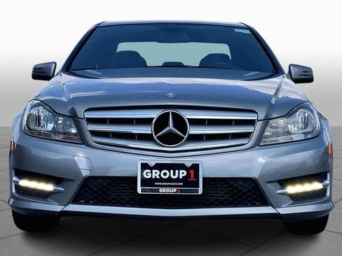 Used 2013 Mercedes-Benz C 250 Sedan image 4