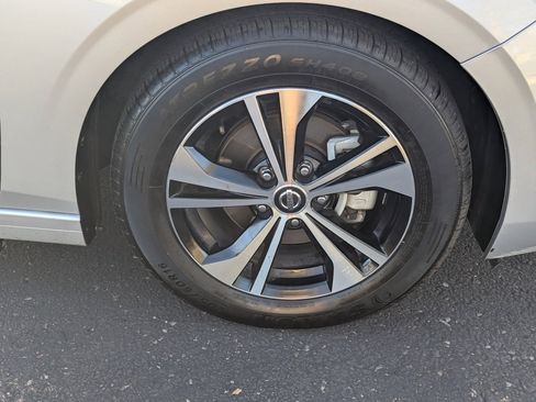 Certified 2023 Nissan Sentra SV image 10