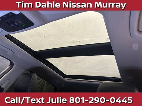 Used 2023 Nissan Rogue Platinum w/ Platinum Premium Package AWD/4WD image 33