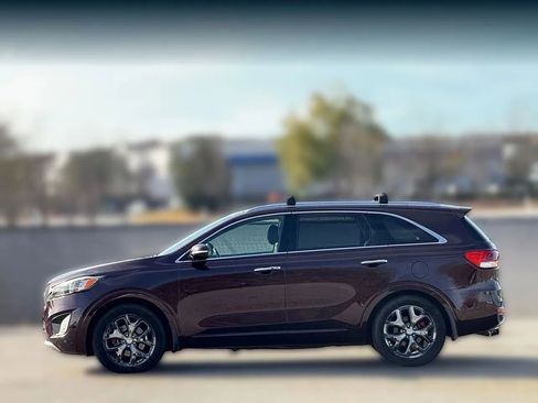 Used 2016 Kia Sorento SX image 8