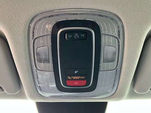 Used 2025 Hyundai Kona SEL image 17