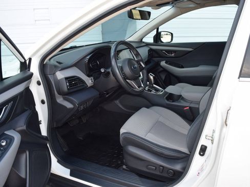 Used 2020 Subaru Outback Premium AWD/4WD image 3