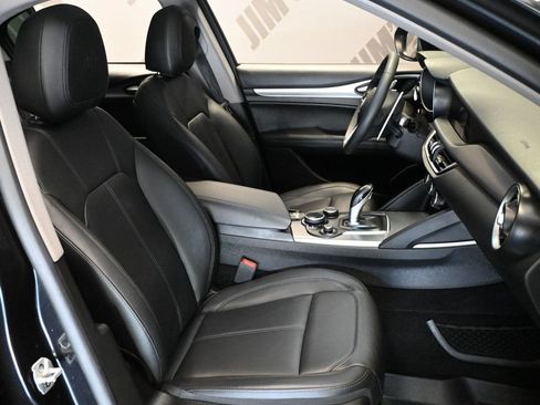 Used 2019 Alfa Romeo Stelvio Sport w/ Quick Order Package 22K Sport RWD image 14