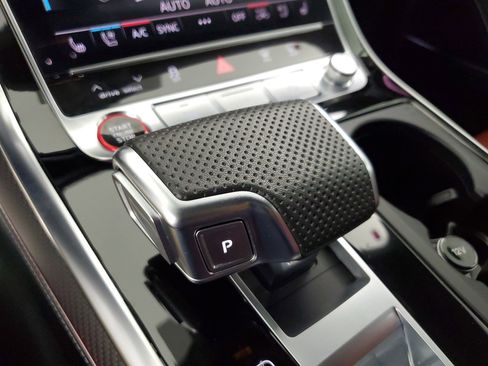 Certified 2024 Audi SQ8 Prestige image 43