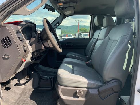 Used 2016 Ford F550 4x4 SuperCab Super Duty image 10