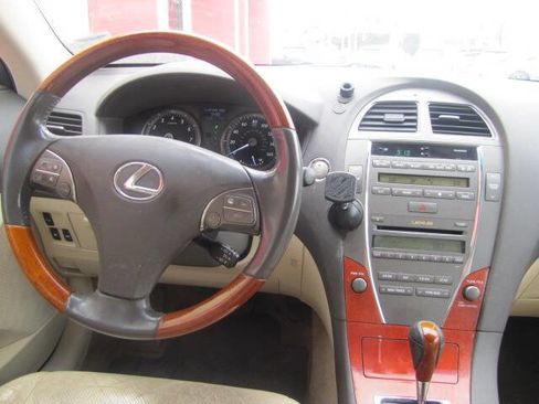 Used 2010 Lexus ES 350 image 17