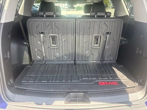 Used 2023 GMC Acadia SLT w/ Preferred Package AWD/4WD image 24