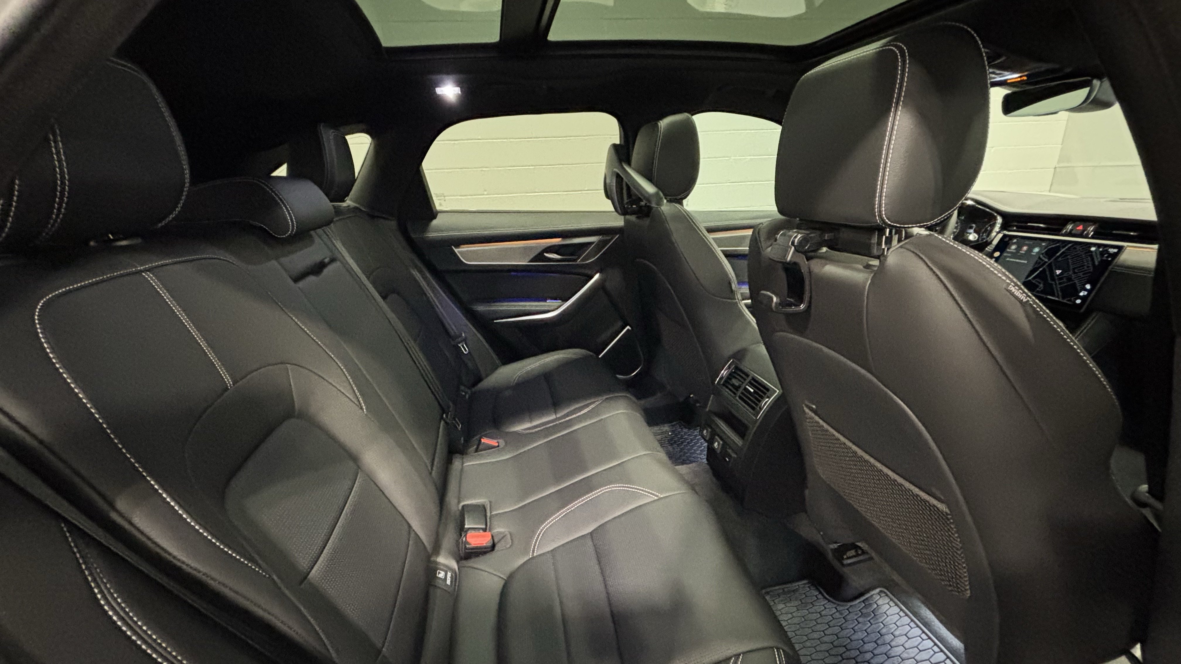 New 2026 Jaguar F-PACE R-Dynamic S AWD/4WD image 16