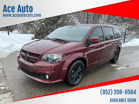Used 2019 Dodge Grand Caravan GT image 1