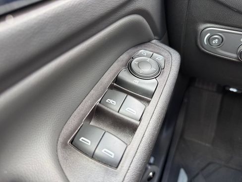 Used 2020 Chevrolet Equinox Premier w/ LPO, Floor Liner Package FWD image 27