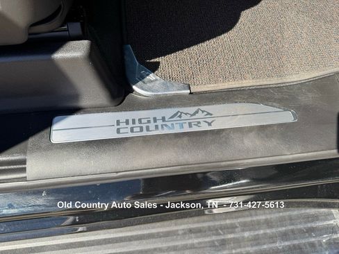 Used 2025 Chevrolet Silverado 2500 High Country w/ Midnight Edition image 51