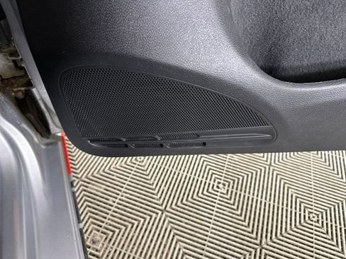 Used 2014 Volkswagen Golf TDI image 28