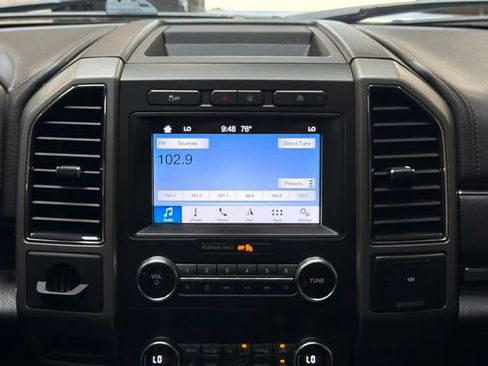 Used 2019 Ford Expedition XLT w/ Equipment Group 202A RWD image 18