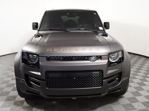 Used 2025 Land Rover Defender 110 AWD/4WD image 10