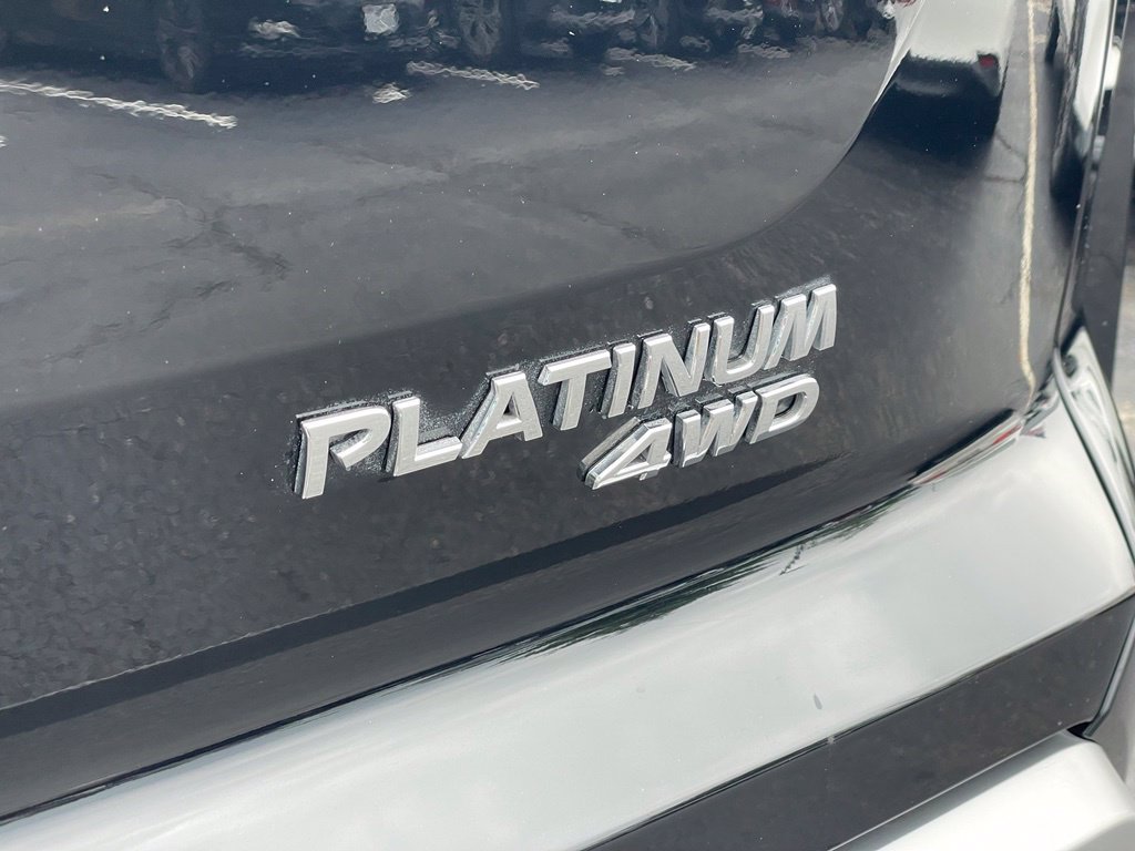 Certified 2024 Nissan Pathfinder Platinum w/ Cargo Package AWD/4WD image 32