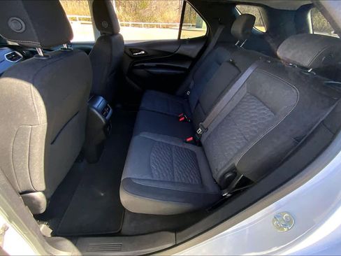 Used 2018 Chevrolet Equinox LT image 20